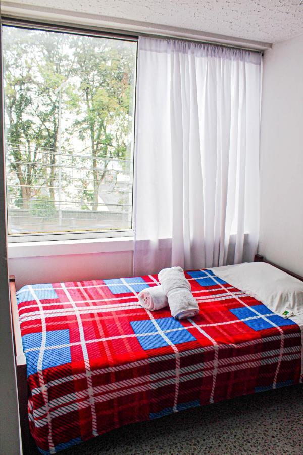 El Cable Hostal Manizales Exteriör bild